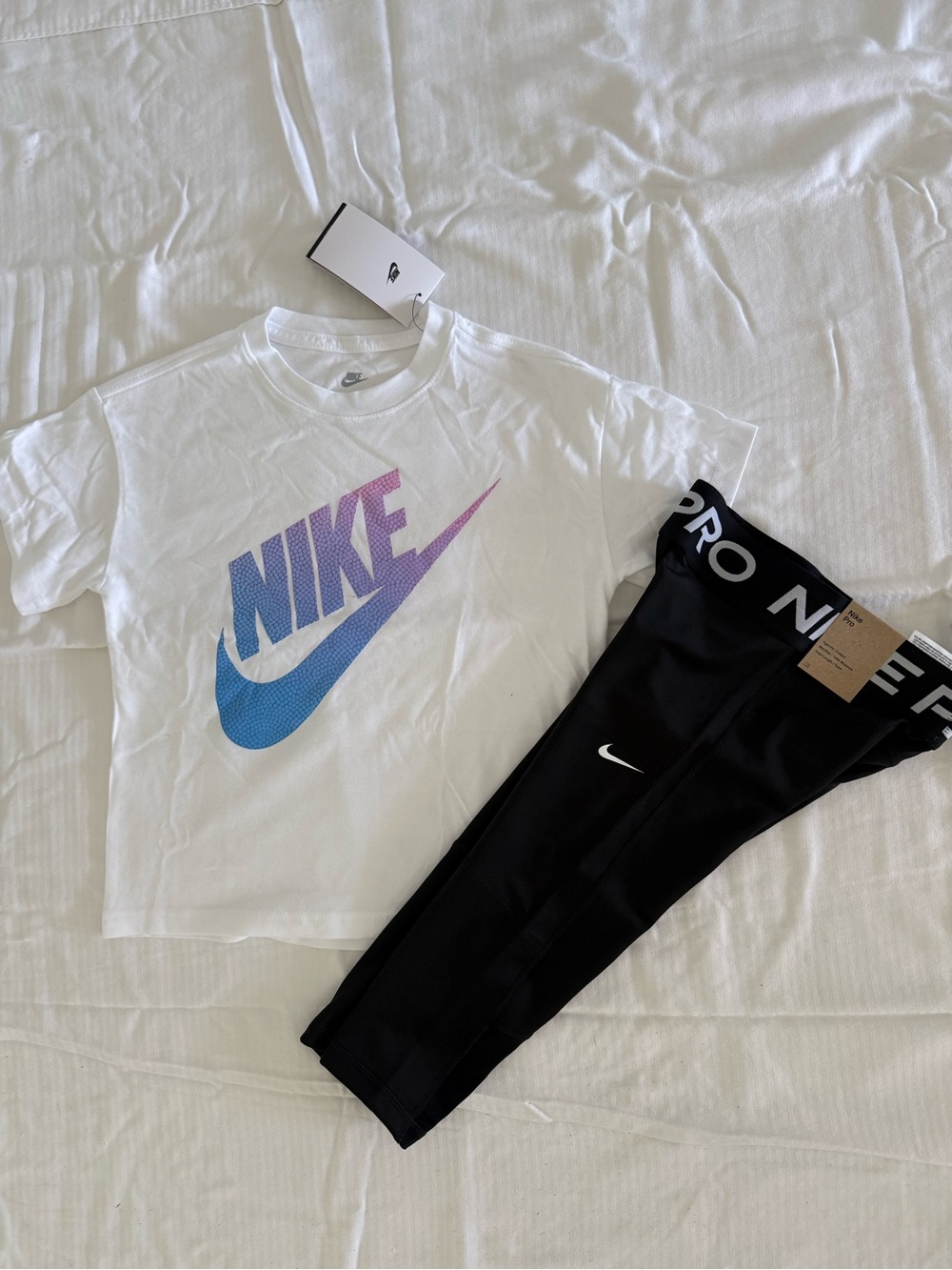 New girls Sz S 8 Nike White Shirt with Blue-Purple Logo, black leggings